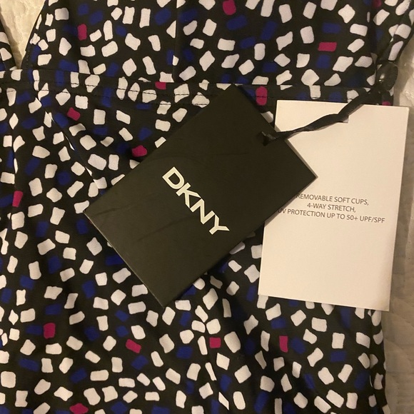 DKNY One Piece SWIMSUIT size 6 - Picture 3 of 9